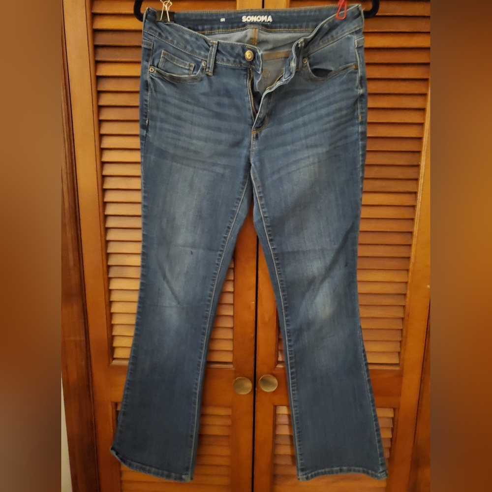 Mid rise bootcut jeans